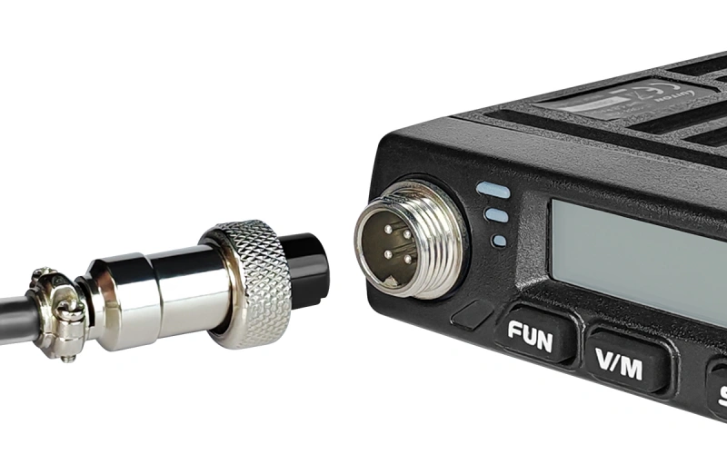 long range cb radio with 199 channels feature 02