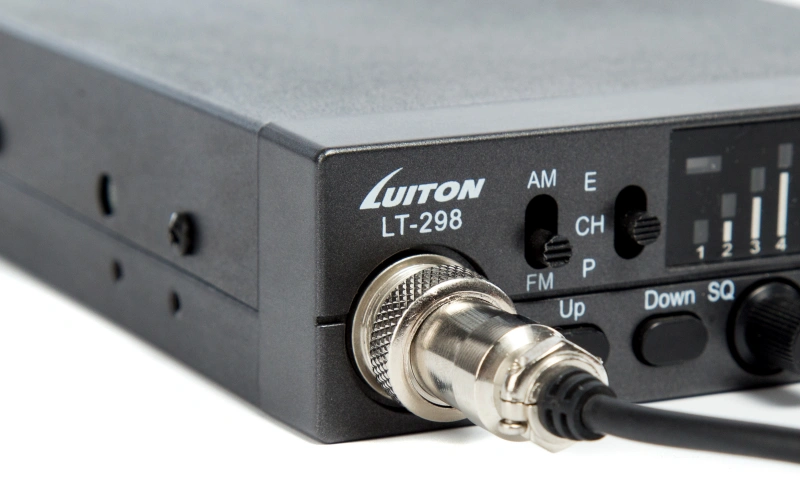 lt 298 cb radio feature 2